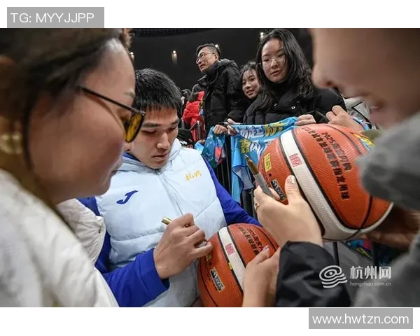 杭州篮球队意识争议引发热议球迷对战术与团队配合的不同看法